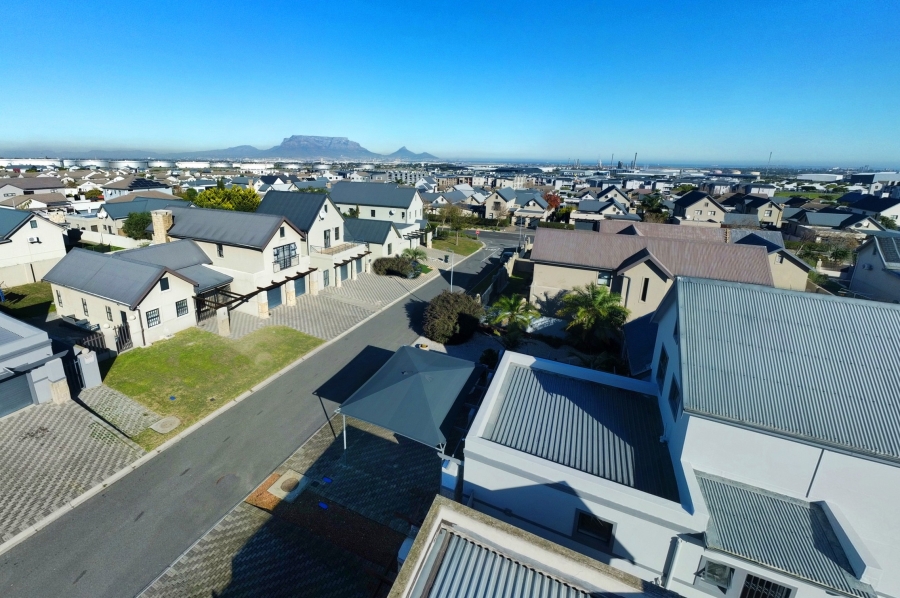 4 Bedroom Property for Sale in Burgundy Estate Western Cape